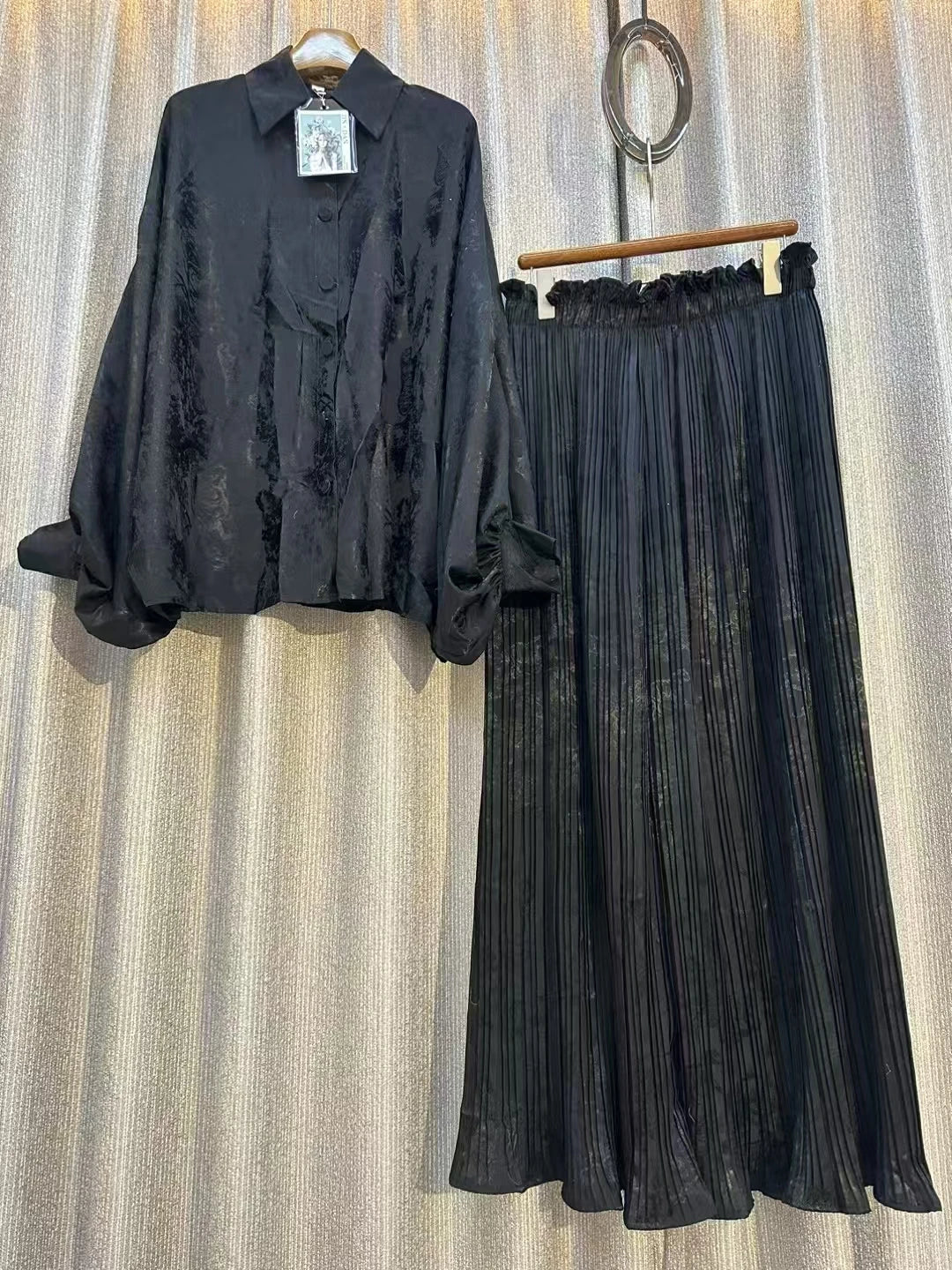 Summer Outfits For Women 2023 Fashion Set Chic and Elegant Wide Printed Shirt Two-piece High Waist Pleated Wide Leg Pants Sets