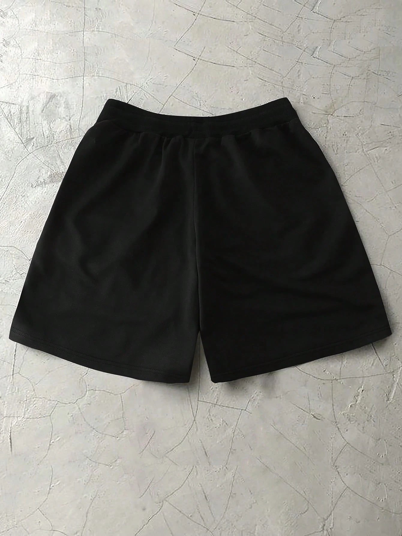 Men's Fashion Style Alphabet Print Shorts Are A Must for Street Sports People. Single Item Shorts Are Suitable for Daily Wear.